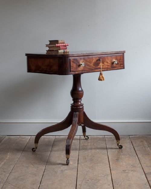 LATE REGENCY MAHOGANY PEDESTAL TABLE - ADDITIONAL PHOTO 1