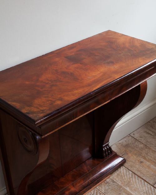 SMALL 19TH CENTURY FIGURED MAHOGANY CONSOLE TABLE - ADDITIONAL PHOTO 2