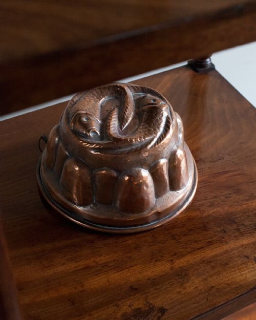 REGENCY MAHOGANY WHATNOT - ADDITIONAL PHOTO 3
