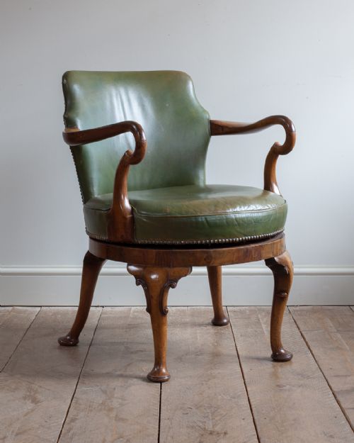 early 20th century walnut swivel desk chair - CATEGORY: ANTIQUE CHAIRS - DATED EDWARDIAN