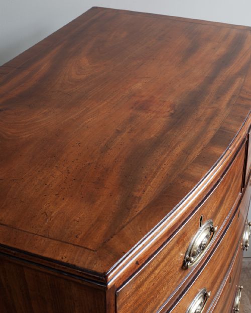 GEORGE IV MAHOGANY BOWFRONT CHEST OF DRAWERS - ADDITIONAL PHOTO 4