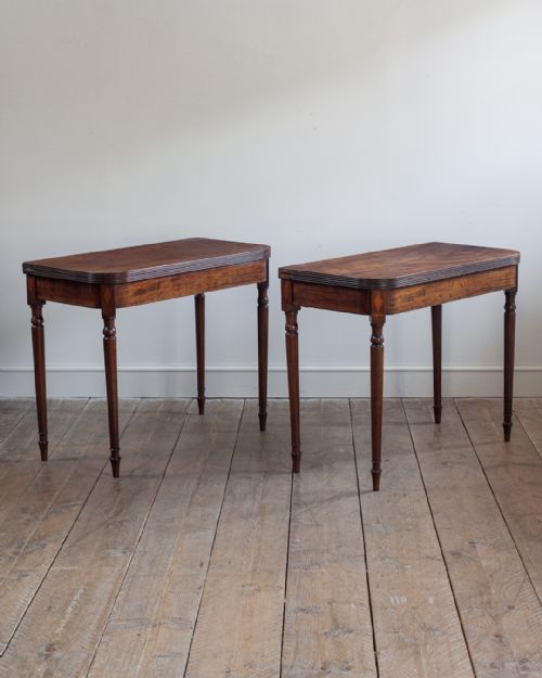 PAIR OF GEORGIAN TEA TABLES - ADDITIONAL PHOTO 1