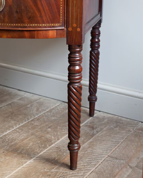 MAGNIFICENT REGENCY MAHOGANY BREAKFRONT SIDEBOARD - ADDITIONAL PHOTO 6