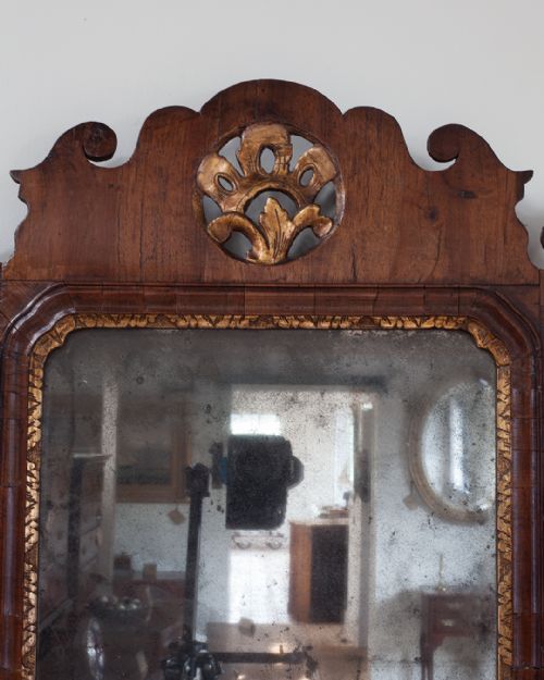 18TH CENTURY WALNUT PIER MIRROR - ADDITIONAL PHOTO 1