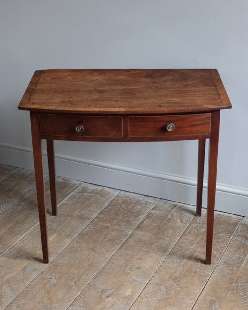 GEORGE III MAHOGANY BOWFRONT SIDE TABLE - ADDITIONAL PHOTO 2