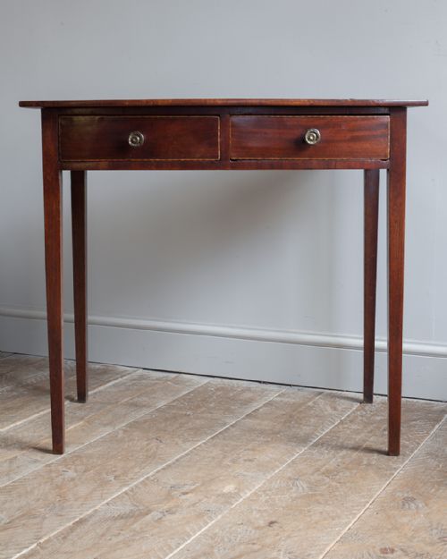 GEORGE III MAHOGANY BOWFRONT SIDE TABLE - ADDITIONAL PHOTO 3
