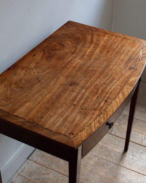 GEORGE III MAHOGANY BOWFRONT SIDE TABLE - ADDITIONAL PHOTO 4