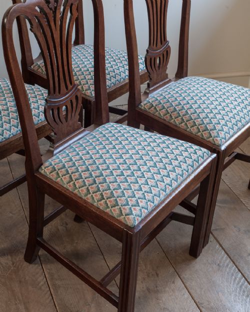 SET OF FOUR GEORGE III MAHOGANY DINING CHAIRS - ADDITIONAL PHOTO 4
