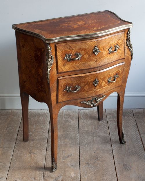 SMALL FRENCH 19TH CENTURY KINGWOOD SERPENTINE COMMODE - ADDITIONAL PHOTO 2