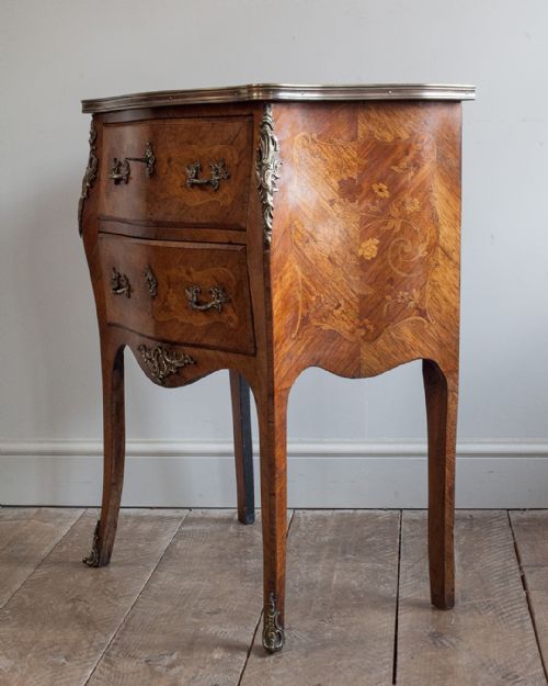 SMALL FRENCH 19TH CENTURY KINGWOOD SERPENTINE COMMODE - ADDITIONAL PHOTO 3