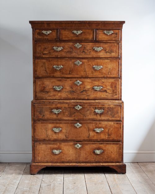 george ii walnut chest on chest - CATEGORY: ANTIQUE CHEST OF DRAWERS - DATED 18TH CENTURY
