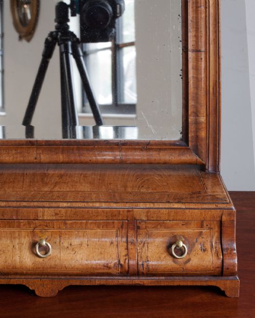 BEAUTIFUL GEORGE II WALNUT TOILET MIRROR - ADDITIONAL PHOTO 3
