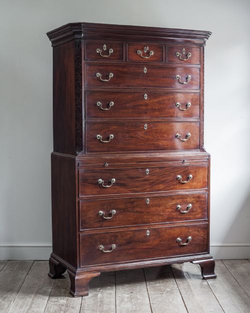 EARLY GEORGIAN MAHOGANY CHEST ON CHEST - ADDITIONAL PHOTO 1