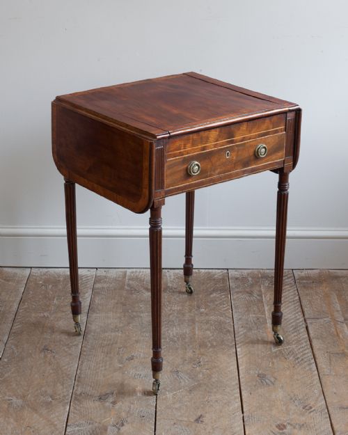 REGENCY MAHOGANY PEMBROKE GAMES TABLE - ADDITIONAL PHOTO 1