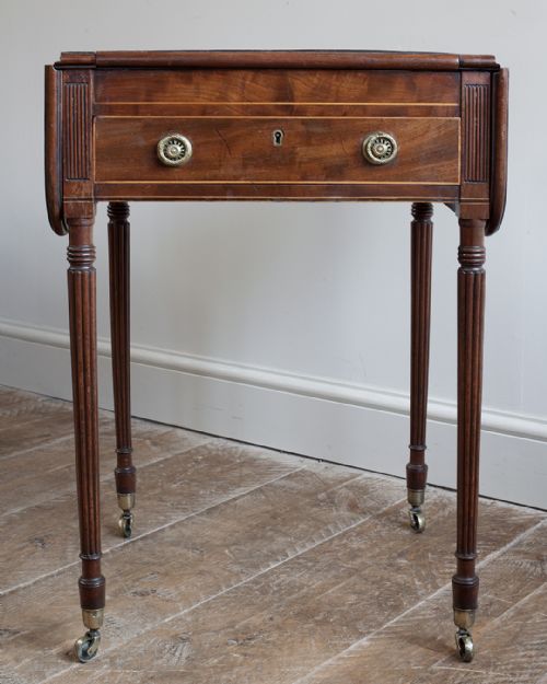 REGENCY MAHOGANY PEMBROKE GAMES TABLE - ADDITIONAL PHOTO 5