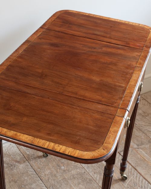 REGENCY MAHOGANY PEMBROKE GAMES TABLE - ADDITIONAL PHOTO 6