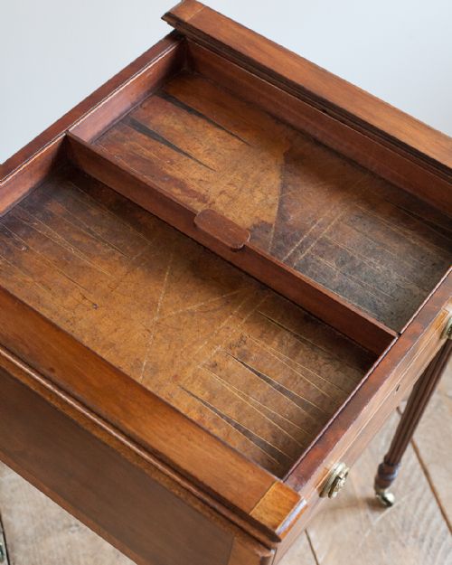 REGENCY MAHOGANY PEMBROKE GAMES TABLE - ADDITIONAL PHOTO 9