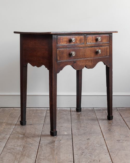 georgian oak lowboy - CATEGORY: ANTIQUE FURNITURE - DATED 18TH CENTURY
