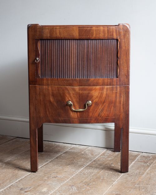 GEORGE IV MAHOGANY BOWFRONT COMMODE - ADDITIONAL PHOTO 1
