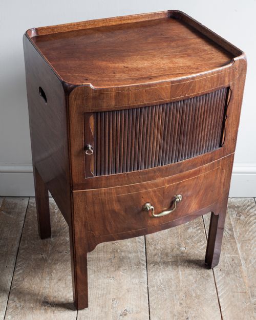 GEORGE IV MAHOGANY BOWFRONT COMMODE - ADDITIONAL PHOTO 2