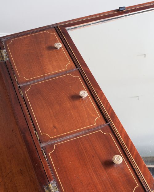 GEORGE III MAHOGANY DRESSING TABLE - ADDITIONAL PHOTO 9