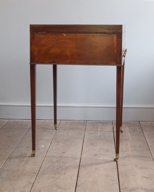 GEORGE III MAHOGANY DRESSING TABLE - ADDITIONAL PHOTO 10