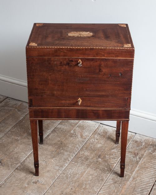 WONDERFUL GEORGE III MAHOGANY CELLARETTE - ADDITIONAL PHOTO 3