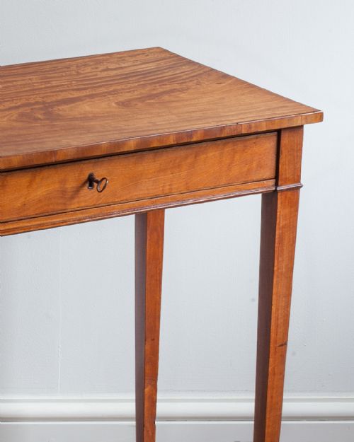 GEORGE III SATINWOOD SIDE TABLE - ADDITIONAL PHOTO 1