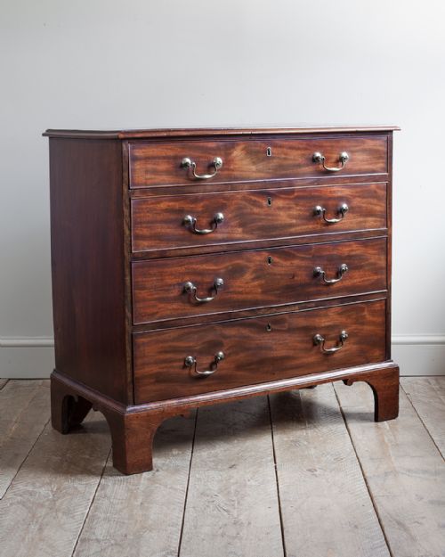 george iii mahogany chest of drawers - CATEGORY: ANTIQUE CHEST OF DRAWERS - DATED 18TH CENTURY