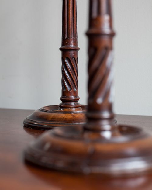 PAIR OF REGENCY MAHOGANY AND BRASS CANDLE STICKS - ADDITIONAL PHOTO 5