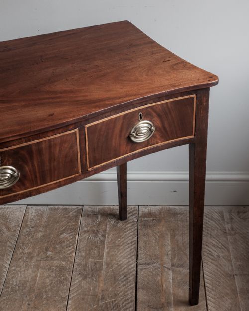 GEORGIAN MAHOGANY SERPENTINE SERVING TABLE - ADDITIONAL PHOTO 4