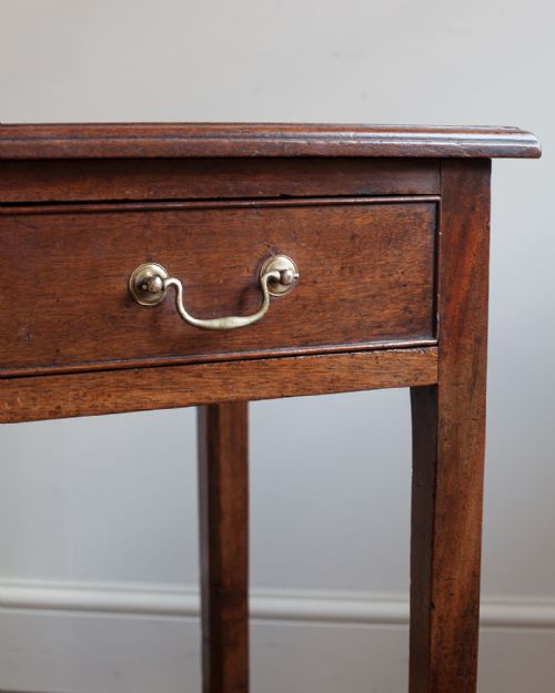 GEORGE III MAHOGANY SIDE TABLE - ADDITIONAL PHOTO 3