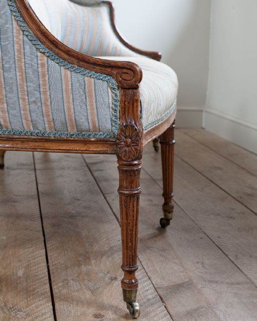GEORGE III CAMEL BACK SETTEE - ADDITIONAL PHOTO 4