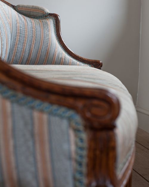 GEORGE III CAMEL BACK SETTEE - ADDITIONAL PHOTO 5