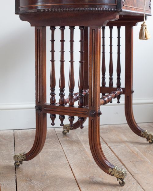 LATE REGENCY MAHOGANY WORK TABLE - ADDITIONAL PHOTO 3