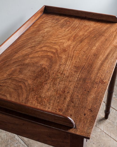 GEORGIAN MAHOGANY SIDE TABLE - ADDITIONAL PHOTO 2