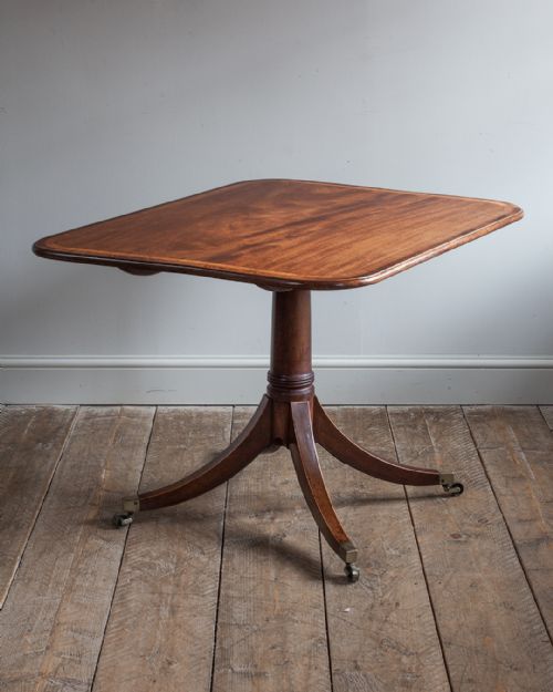 regency mahogany centre table - CATEGORY: ANTIQUE TABLES - DATED 19TH CENTURY