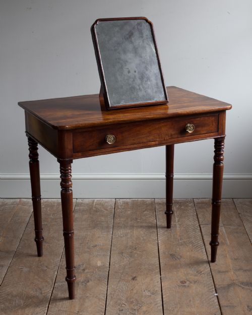 SMALL 18TH CENTURY MAHOGANY WALL DRESSING MIRROR - ADDITIONAL PHOTO 1