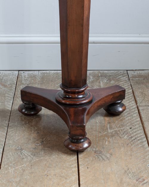 WILLIAM IV MAHOGANY LAMP TABLE - ADDITIONAL PHOTO 2