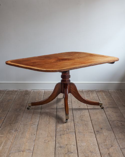 regency mahogany breakfast table - CATEGORY: ANTIQUE TABLES - DATED 19TH CENTURY