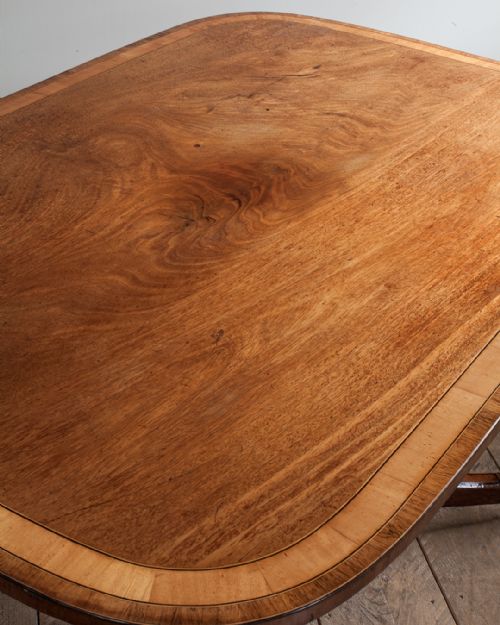 REGENCY MAHOGANY BREAKFAST TABLE - ADDITIONAL PHOTO 2