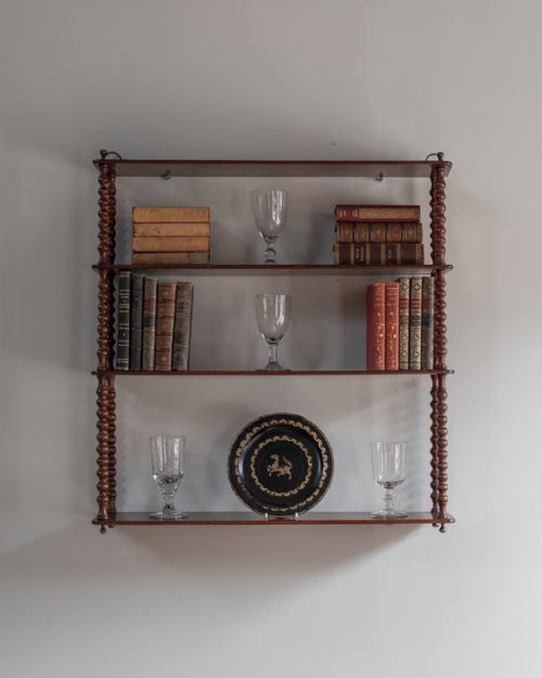 BEAUTIFUL 19TH CENTURY MAHOGANY WALL SHELVES - ADDITIONAL PHOTO 1