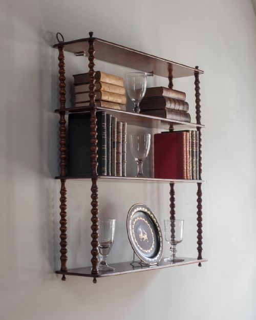 BEAUTIFUL 19TH CENTURY MAHOGANY WALL SHELVES - ADDITIONAL PHOTO 2