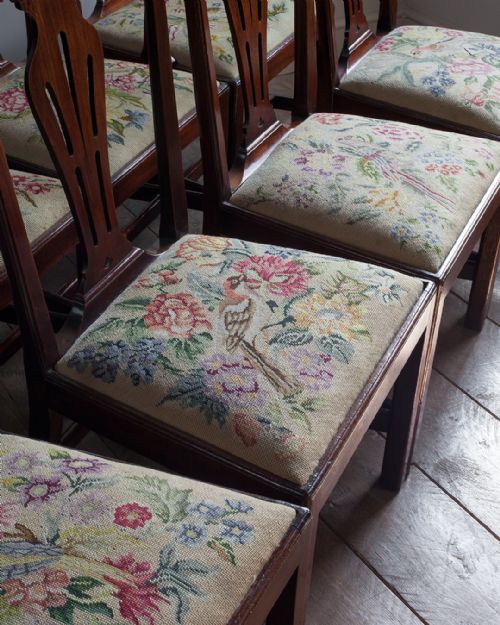 SET OF EIGHT FINE QUALITY GEORGE III DINING CHAIRS - ADDITIONAL PHOTO 2