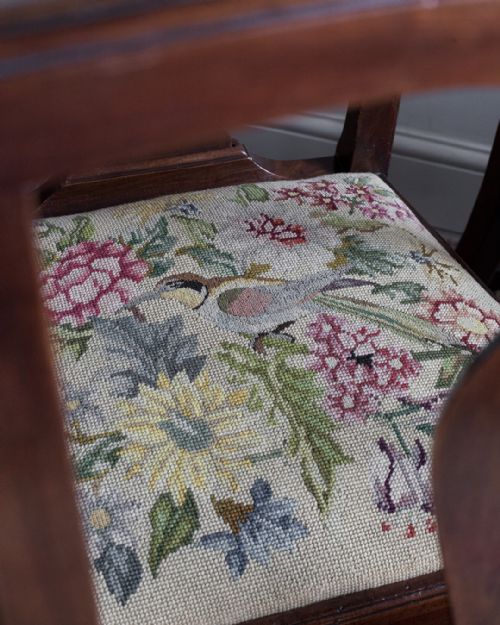 SET OF EIGHT FINE QUALITY GEORGE III DINING CHAIRS - ADDITIONAL PHOTO 3