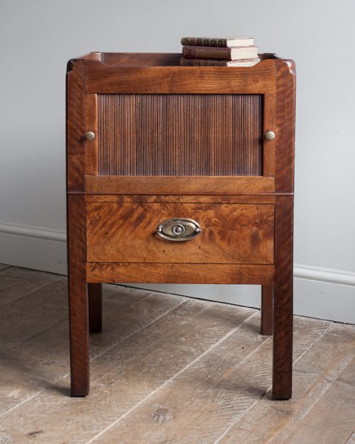 GEORGE III MAHOGANY TAMBOUR COMMODE - ADDITIONAL PHOTO 2