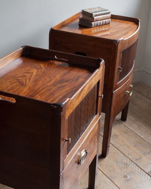 GEORGE III MAHOGANY TAMBOUR COMMODE - ADDITIONAL PHOTO 6