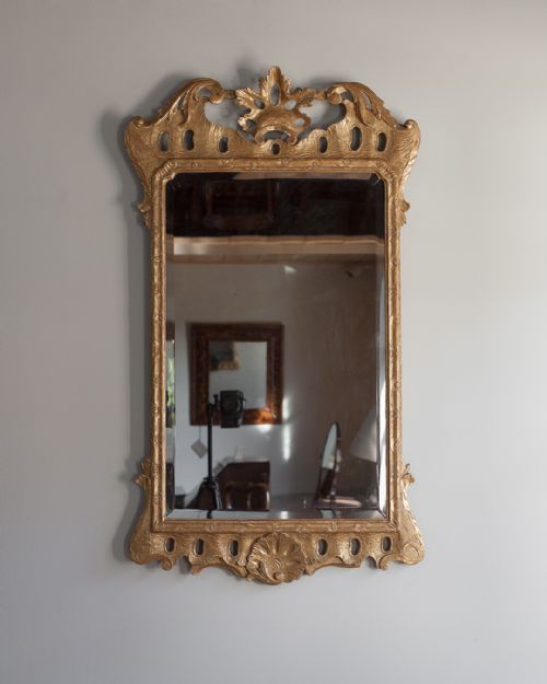 STUNNING GEORGE II GILT MIRROR - ADDITIONAL PHOTO 1