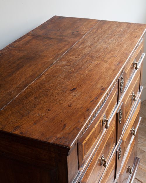17TH CENTURY OAK CHEST OF DRAWERS - ADDITIONAL PHOTO 4