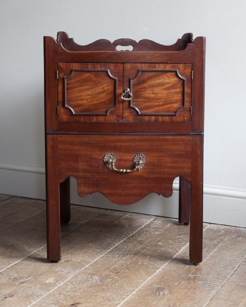 GEORGIAN MAHOGANY TRAY TOP COMMODE - ADDITIONAL PHOTO 1
